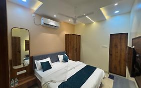 Hotel Tulsi Inn